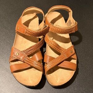 Women’s Brown Sandals